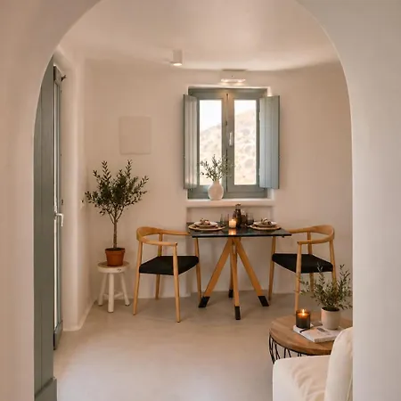 Panthea Santorini - Private Pool アパート Vourvoúlos
