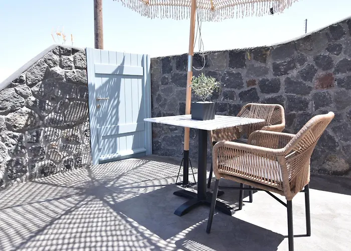 Panthea Santorini - Private Pool Vourvoúlos