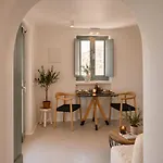 Panthea Santorini - Private Pool Apartment Vourvoúlos