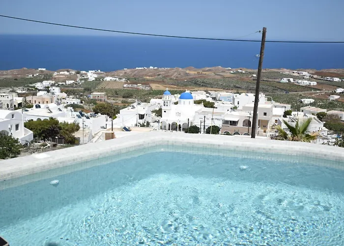 Panthea Santorini - Private Pool Apartment